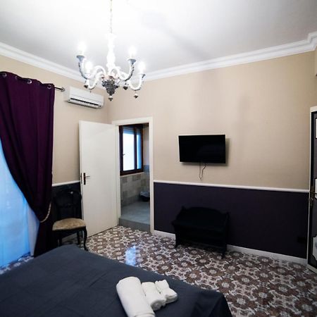 Bed and Breakfast Barocco Al Centro CTA Exterior foto